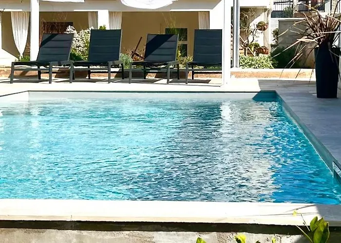 Апартаменты Lucie 4 Биоград-на-Мору